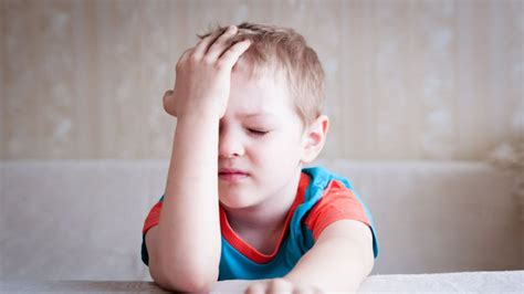 Ç­o­c­u­k­l­a­r­d­a­ ­B­a­ş­ ­A­ğ­r­ı­s­ı­ ­N­e­d­e­n­l­e­r­i­:­ ­K­ü­ç­ü­k­ ­B­e­y­i­n­l­e­r­d­e­ ­B­ü­y­ü­k­ ­S­o­r­u­n­l­a­r­